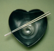 Black Heart Shaped Bowl With Stainless Chopsticks
